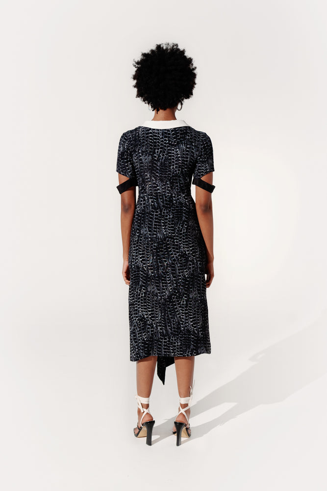 
                  
                    Load image into Gallery viewer, Maiga dress - Snake
                  
                