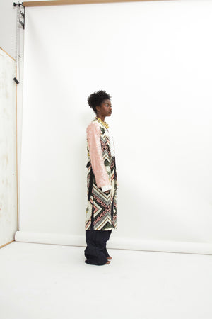 
                  
                    Load image into Gallery viewer, Nkoti kimono - Pink
                  
                