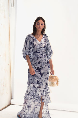 
                  
                    Load image into Gallery viewer, Simi dress - White
                  
                