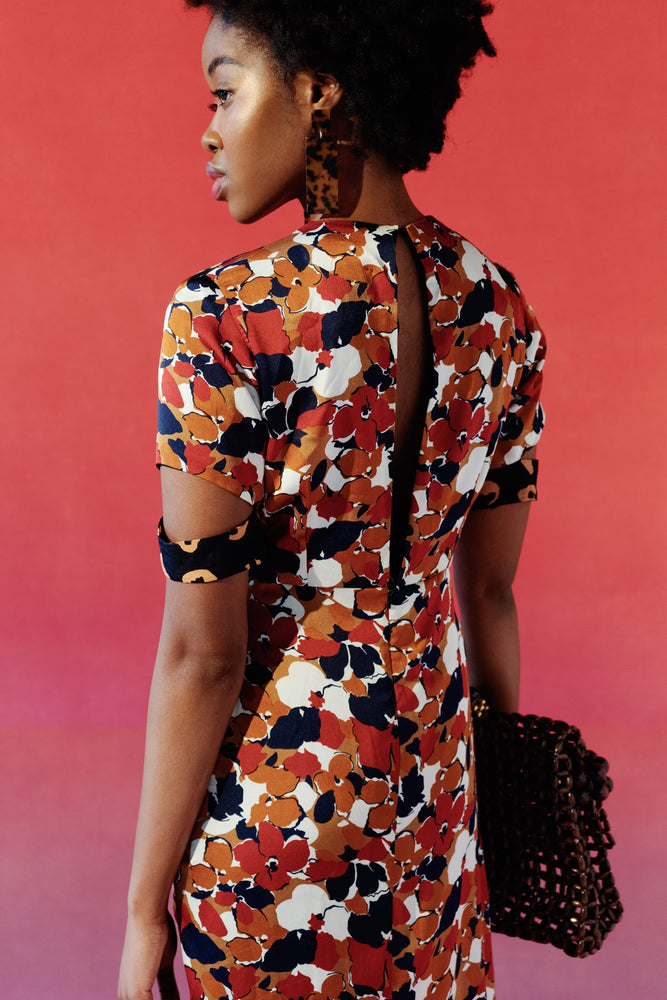 
                  
                    Load image into Gallery viewer, Kagne dress - Orange
                  
                